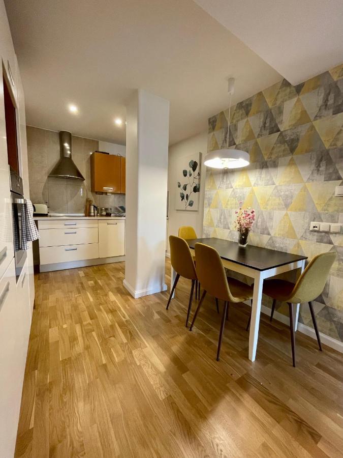 Boutique Apartments - Old Town 120M2 - Private Underground Parking - - Wroclaw — Zdjęcia 3